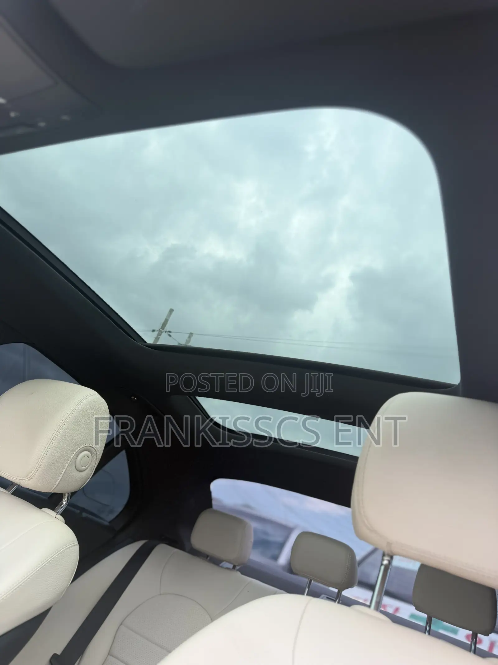 Mercedes-Benz C300 Luxury Sedan RWD (2.0L 4cyl 7A) 2017 White