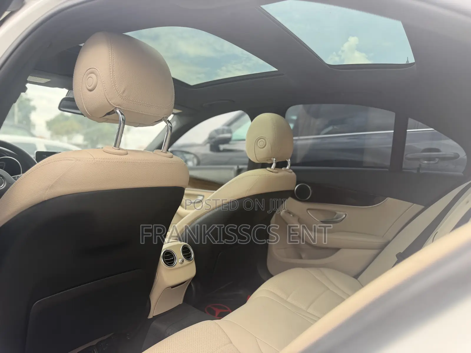 Mercedes-Benz C300 Luxury Sedan RWD (2.0L 4cyl 7A) 2017 White