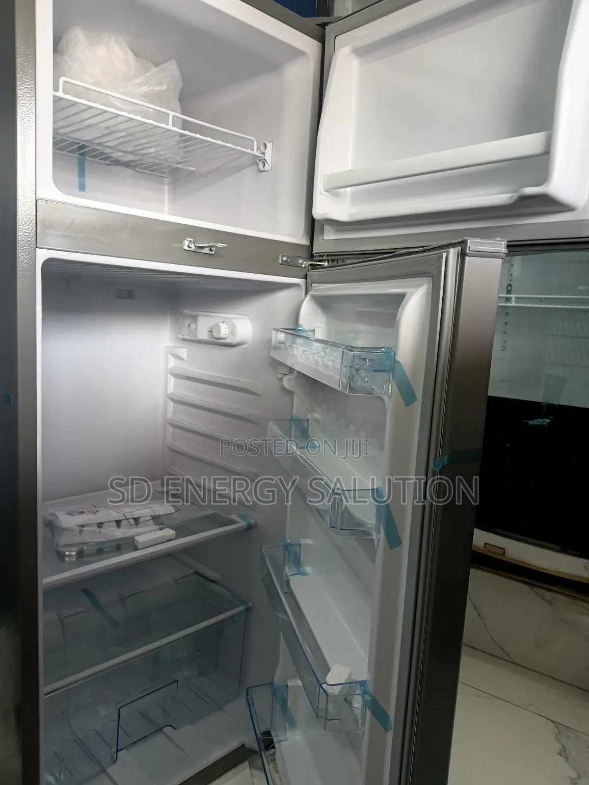 Freeze Fast H&A 250L Refrigerator