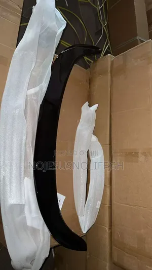 Hyundai Elantra Boot Spoilet