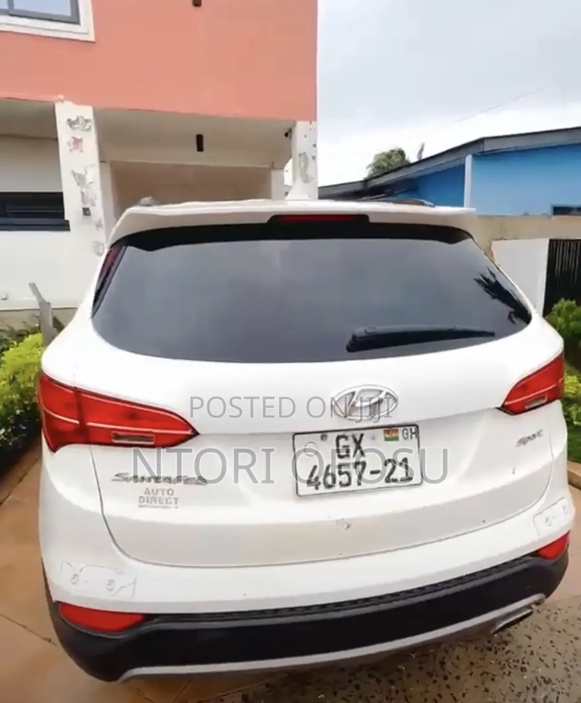 Hyundai Santa Fe SE 2012 White