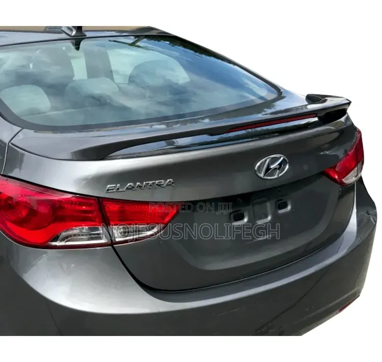 Hyundai Elantra Boot Spoilet