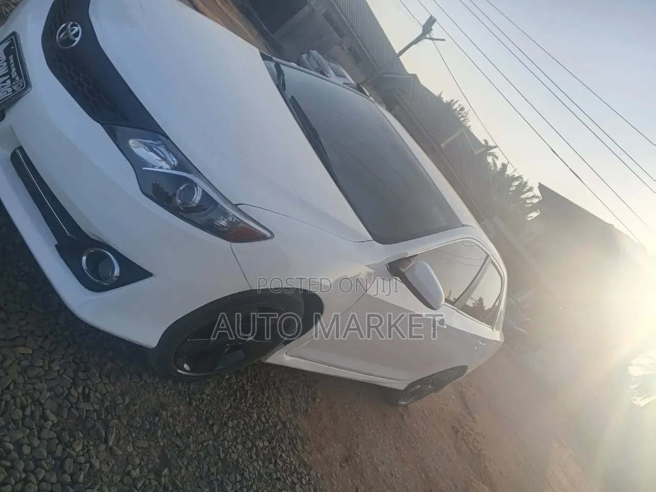 Toyota Camry SE 4dr Sedan (3.5L 6cyl 6A) 2014 White