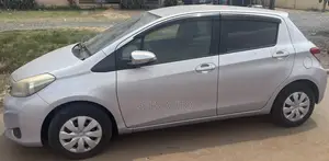 Toyota Vitz 2015 Gray