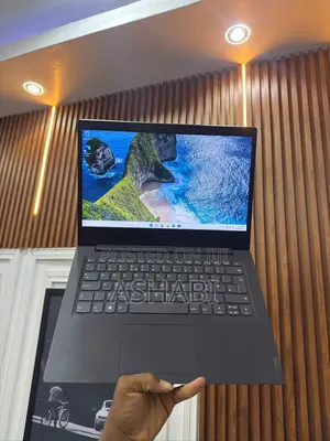 New Laptop Lenovo Ideapad 3 16GB Intel Core i5 SSD 256GB
