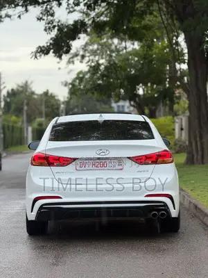 Hyundai Elantra Sport 2018 White