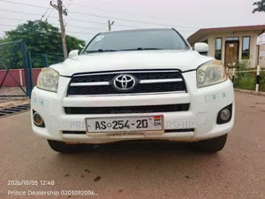 Toyota RAV4 2012 White