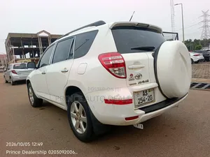 Toyota RAV4 2012 White