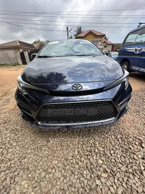 Toyota Corolla SE 2022 Blue