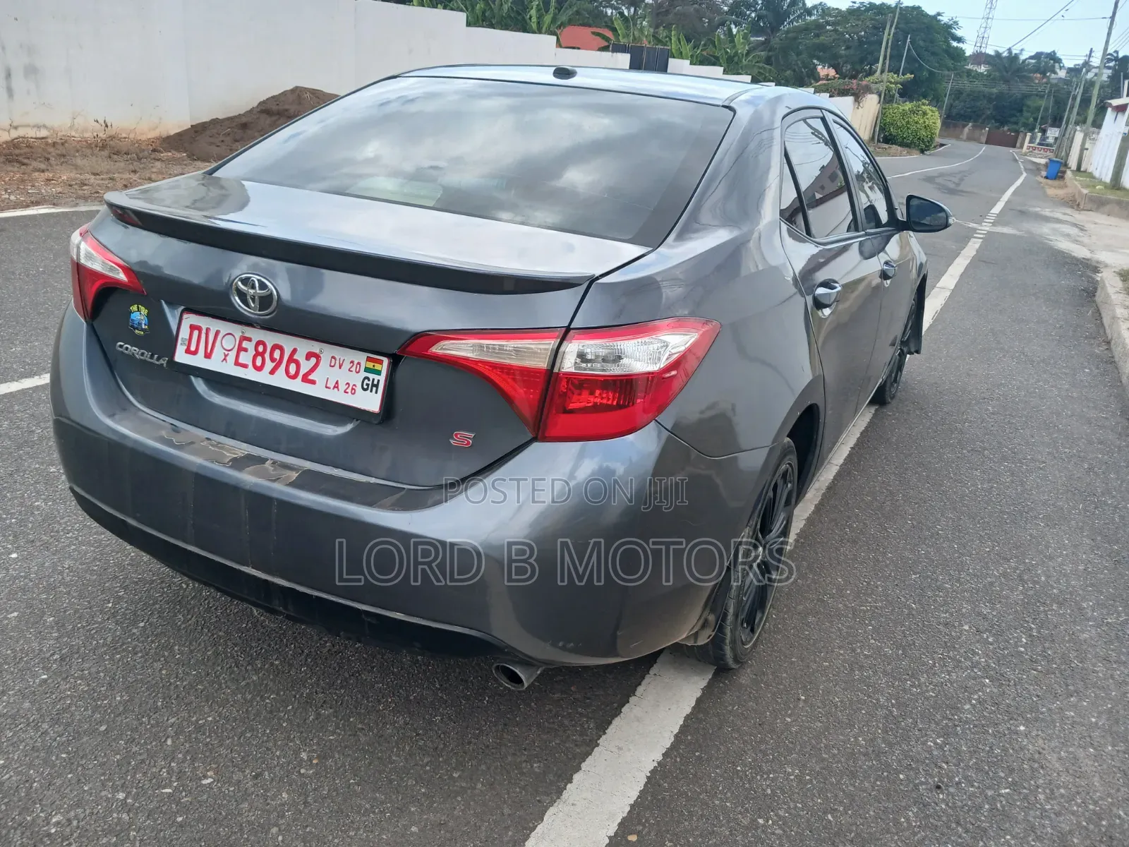 Toyota Corolla S 4dr Sedan (1.8L 4cyl CVT) 2015 Gray