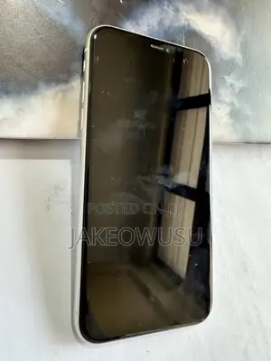 Apple iPhone 11 64 GB White
