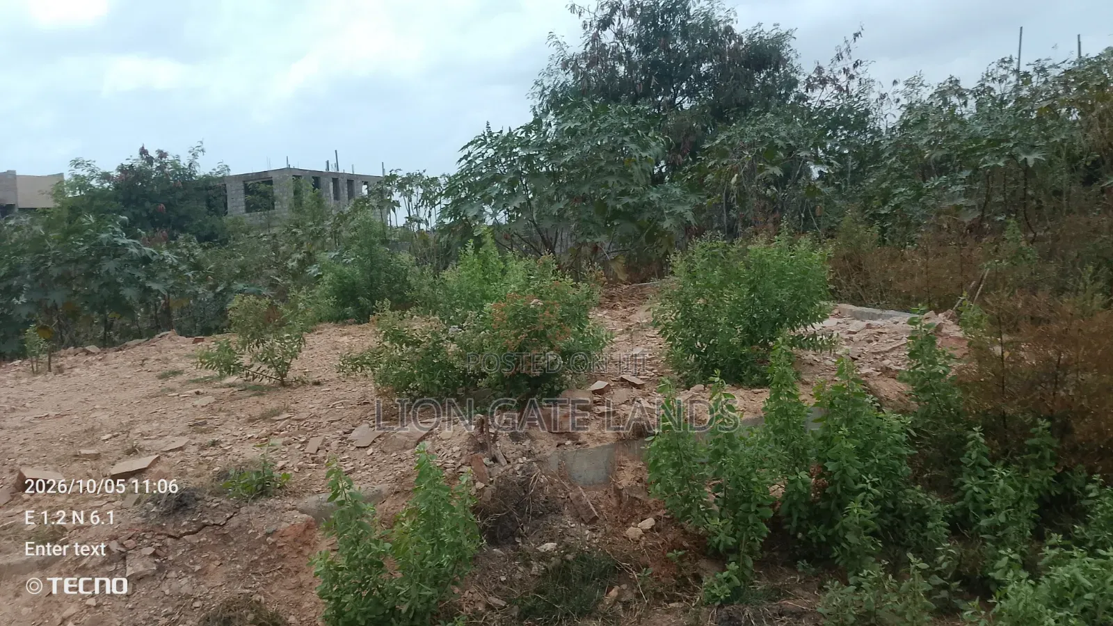 Registed Land at Comm 25
