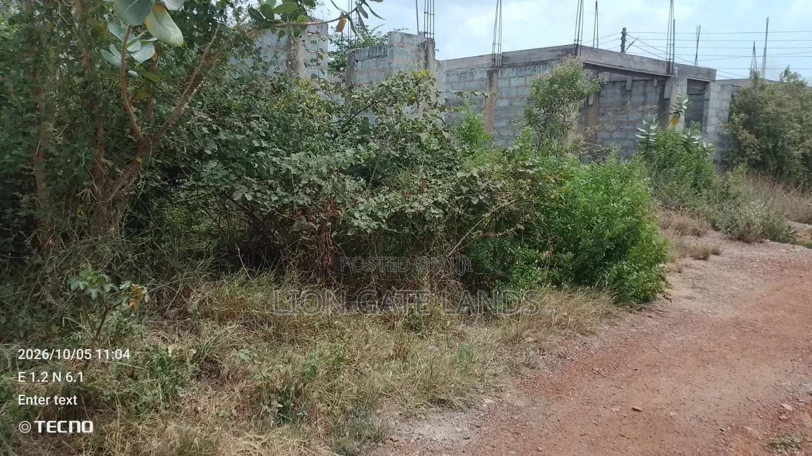 Registed Land at Comm 25