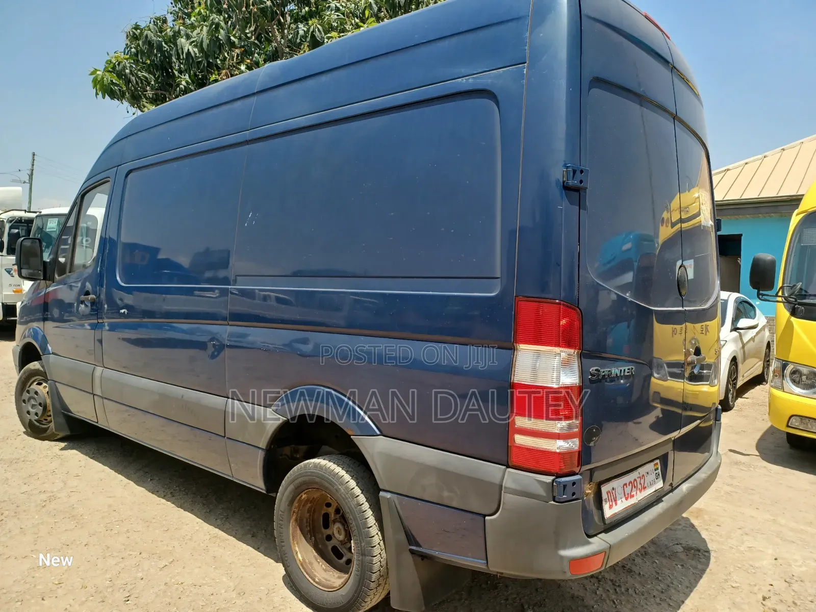 Mercedes-Benz Sprinter 2012 Blue