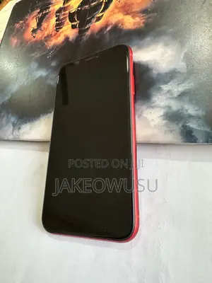 Apple iPhone XR 64 GB Red