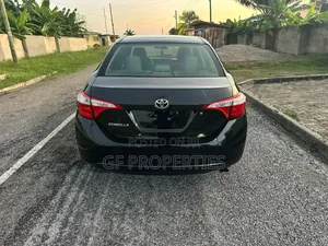 Toyota Corolla 2016 Black