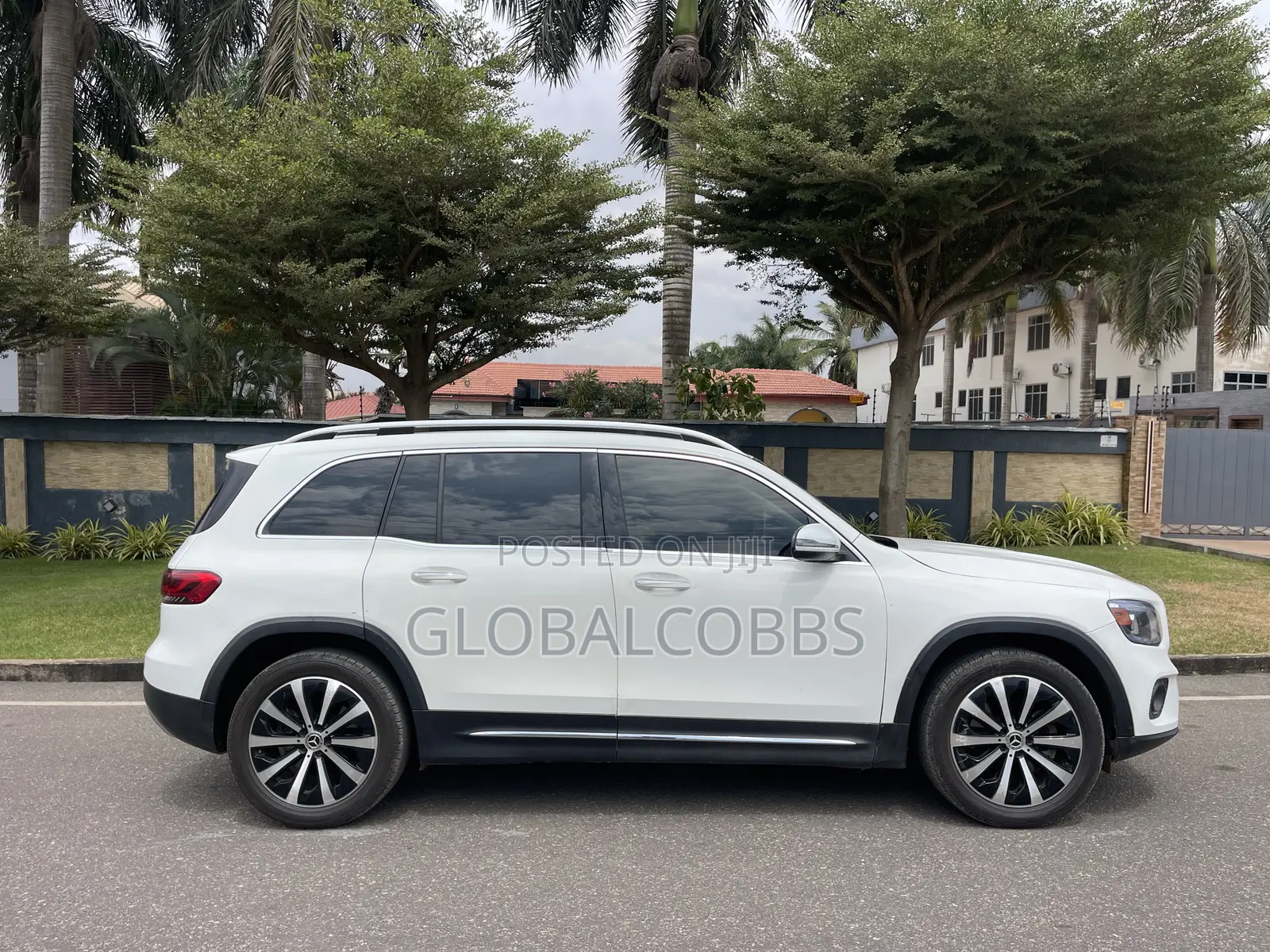 Mercedes-Benz GLB-Class GLB 250 4MATIC 2021 White