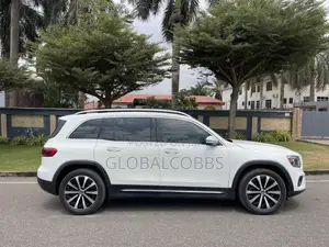Mercedes-Benz GLB-Class GLB 250 4MATIC 2021 White