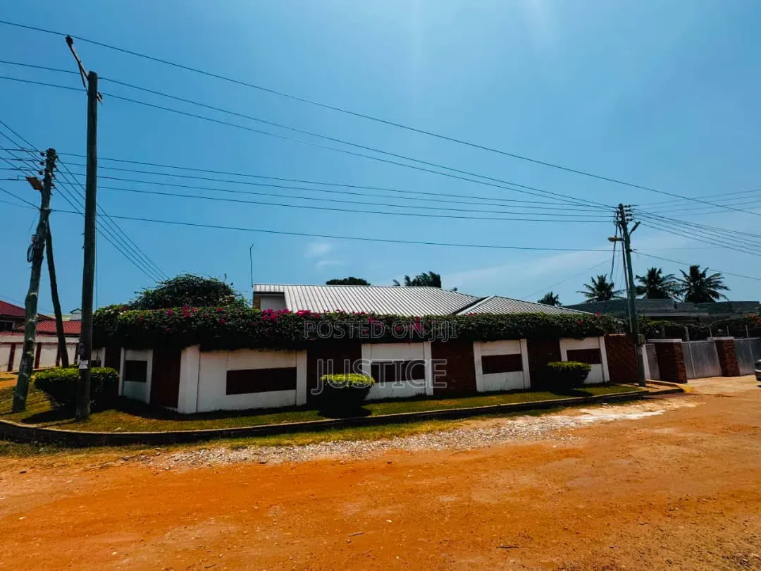 4bdrm House in Teshie Nungua Estate for sale