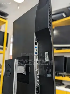 Dell U2721DE UltraSharp 27 Inch Quad HD 2560X1440 at 60 Hz LED