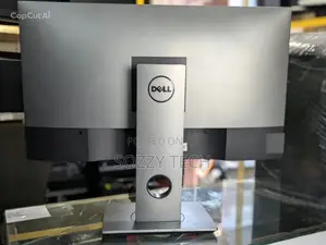 Dell U2721DE UltraSharp 27 Inch Quad HD 2560X1440 at 60 Hz LED