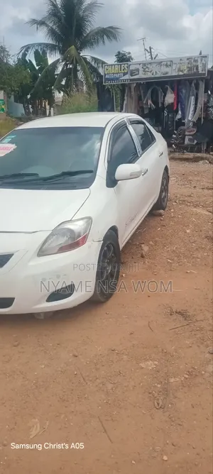 Toyota Belta 2010 White