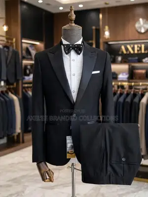 Gentleman’s Black Single Breasted Tuxedo Suits