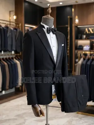 Gentleman’s Black Single Breasted Tuxedo Suits