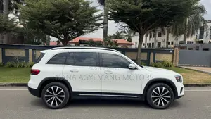 Mercedes-Benz GLB-Class GLB 250 4MATIC 2021 White
