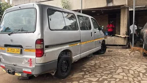 Toyota HiAce 2010 Red