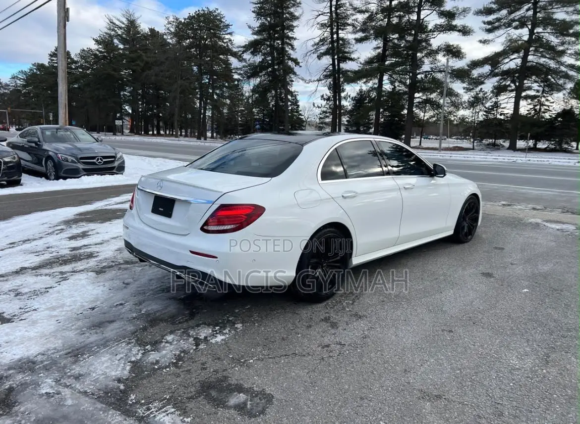 Mercedes-Benz E300 2018 White