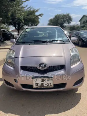 Toyota Vitz 2010 Burgundy