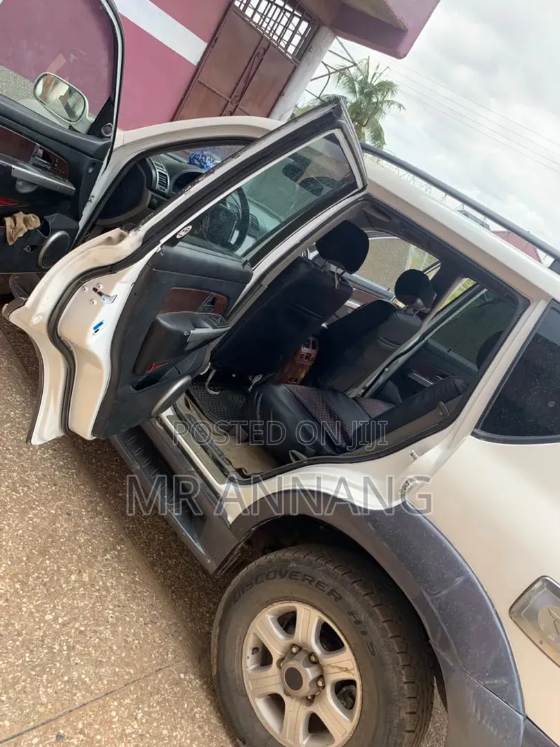 SsangYong Rexton 2005 White