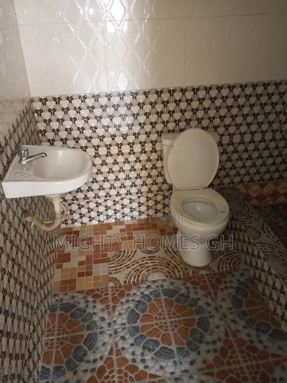 Studio Apartment in Mighty Homes, Kasoa for rent
