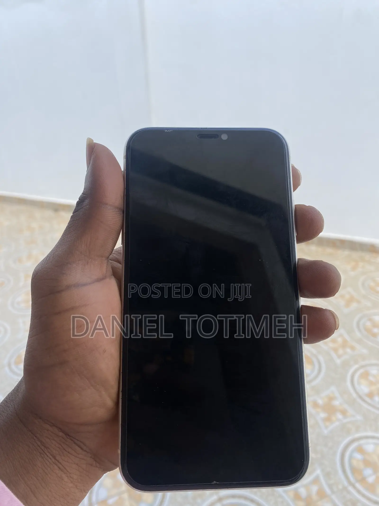 Apple iPhone 11 64 GB White