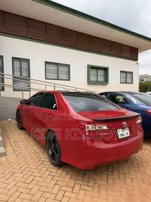 Toyota Camry SE 4dr Sedan (2.5L 4cyl 6A) 2013 Red
