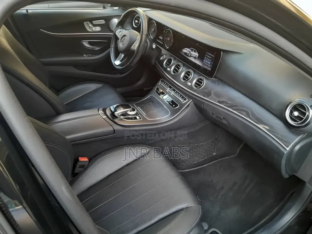 Mercedes-Benz E300 2018 Black