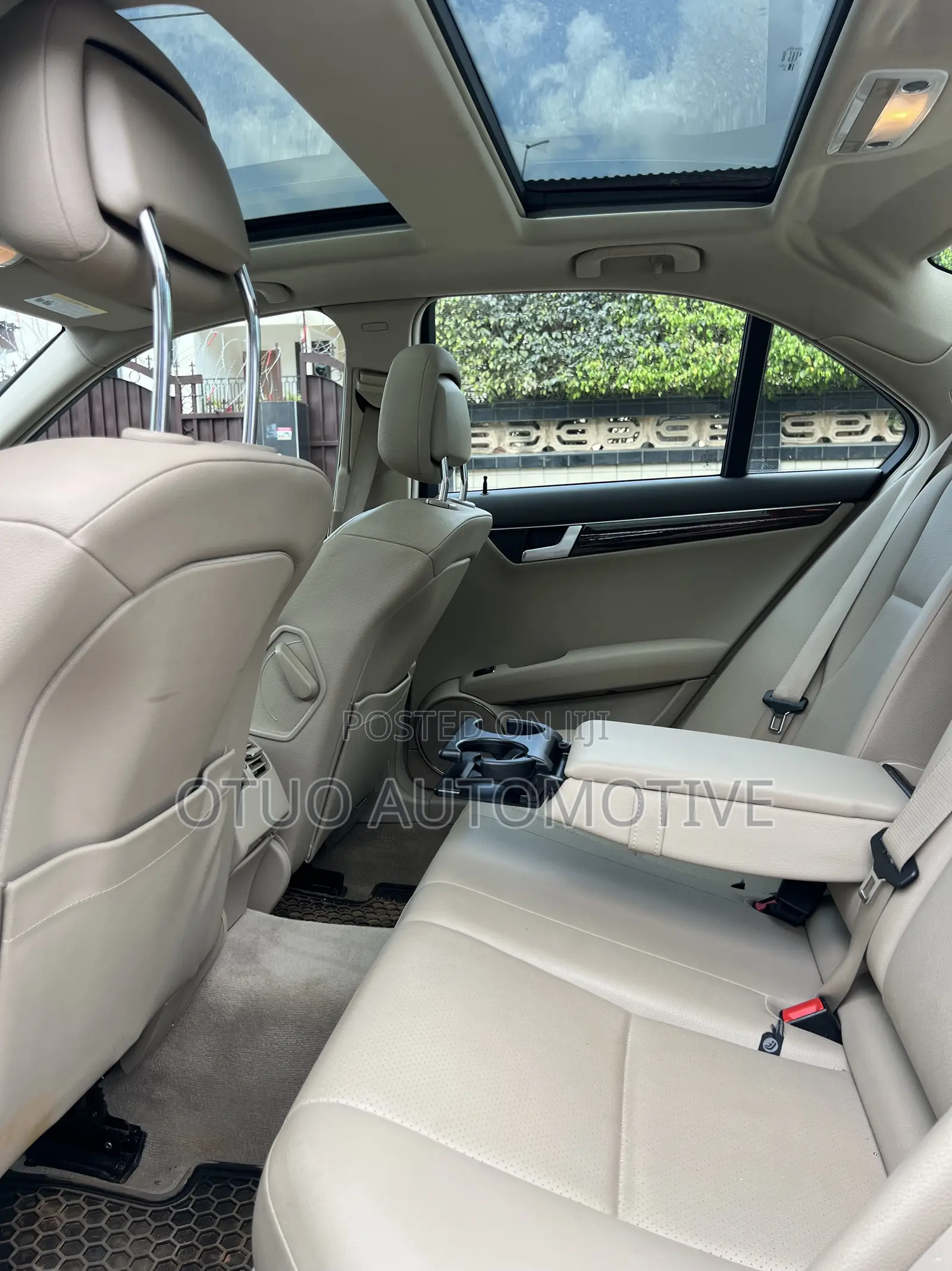 Mercedes-Benz C250 2014 White