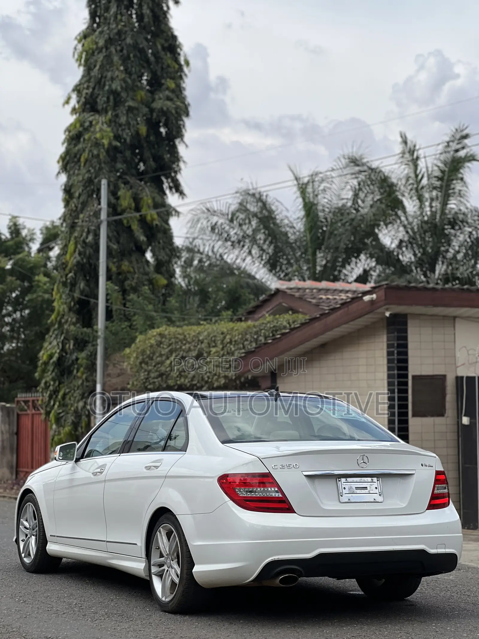Mercedes-Benz C250 2014 White
