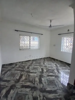 2bdrm Apartment in East Legon Ogbojo St, American House for rent