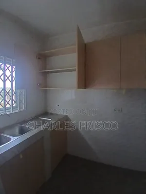 2bdrm Apartment in East Legon Ogbojo St, American House for rent