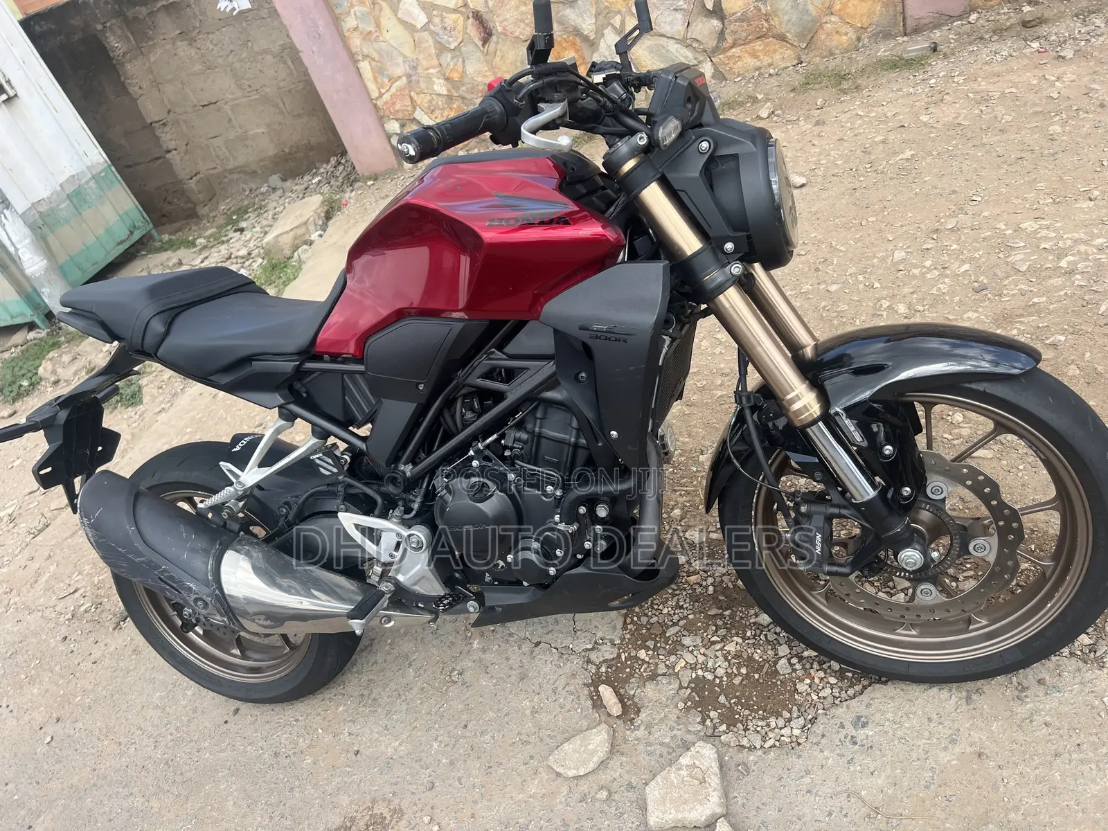 Honda CB 2023 Red