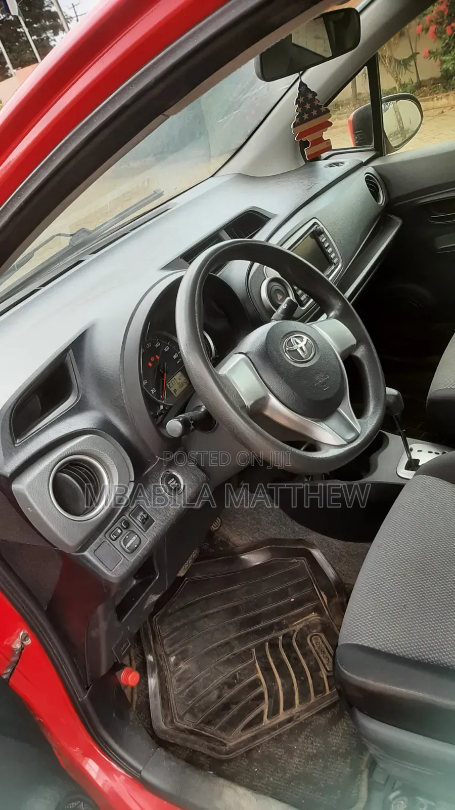 Toyota Vitz 2014 Red
