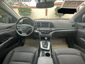 Hyundai Elantra 2017 Blue