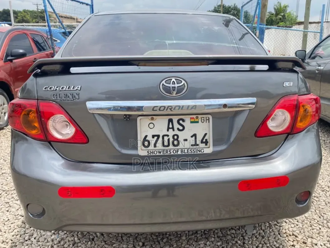 Toyota Corolla LE 4dr Sedan (1.8L 4cyl 4A) 2010 Gray
