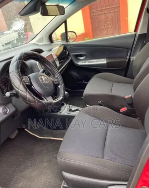 Toyota Vitz 1.3 AWD 5dr 2016 Red
