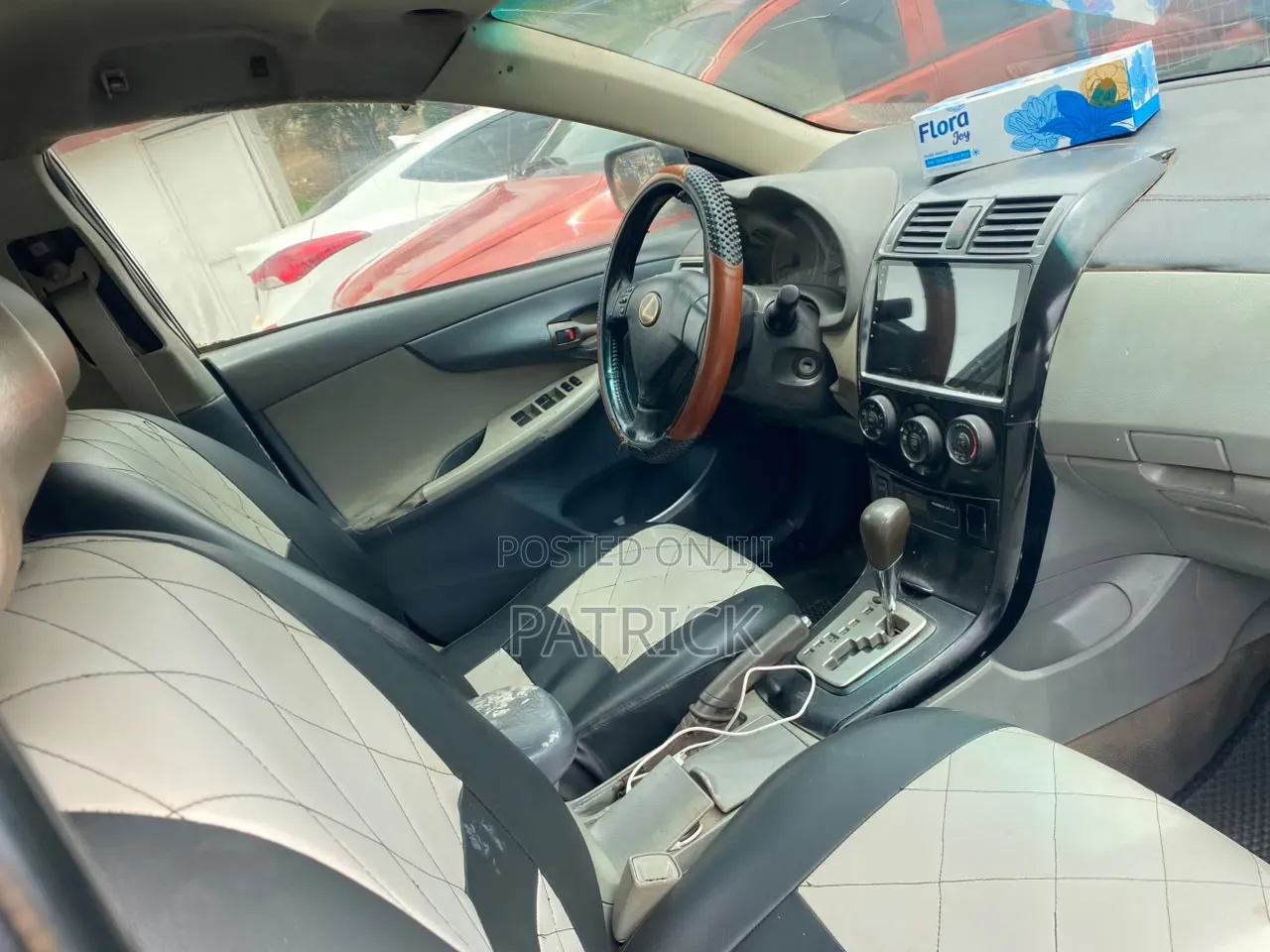 Toyota Corolla LE 4dr Sedan (1.8L 4cyl 4A) 2010 Gray