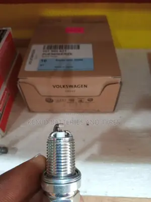 NGK 6840 PFR7W-T Laser Platinum Spark Plug - VW Skoda Audi Seat