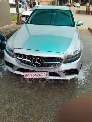 Mercedes-Benz C300 2017 Silver