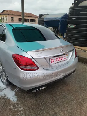 Mercedes-Benz C300 2017 Silver